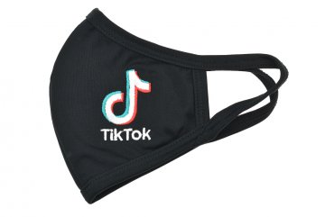 Textilní rouška vyšívaná - TikTok